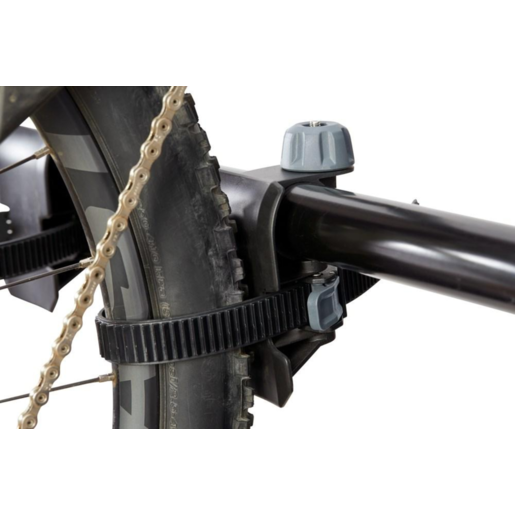 Yakima HangOver 4 Vertical Hanging Mountain Bike Hitch Rack - 8002484